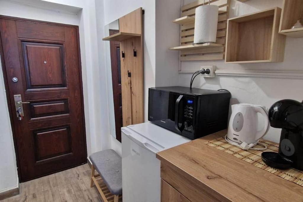 Little And Cozy Studio Breakfast Included Timisoara Esterno foto