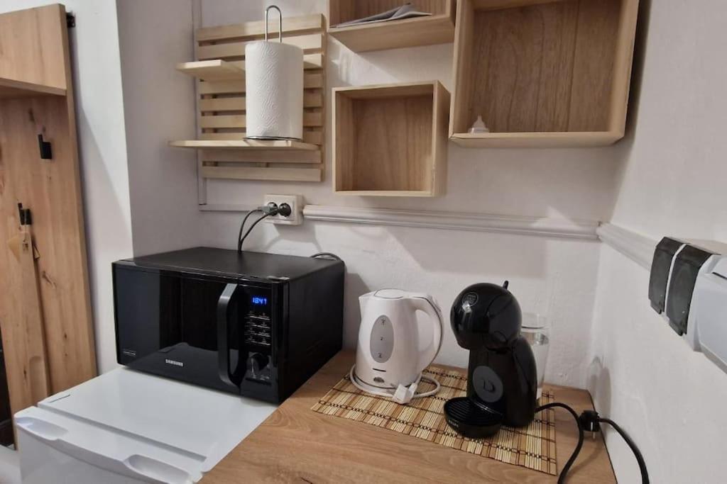 Little And Cozy Studio Breakfast Included Timisoara Esterno foto